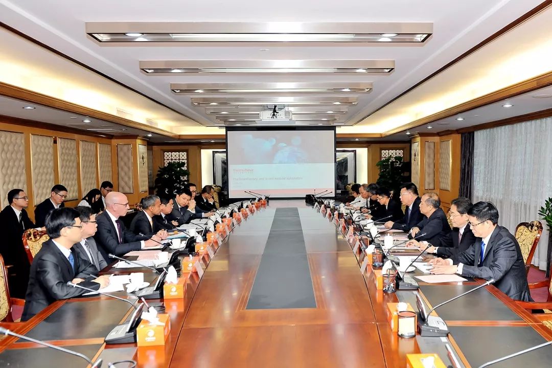 ���ҽ��������cِĬ�w�_(d��)�ɹ���CDMOƽ�_���R