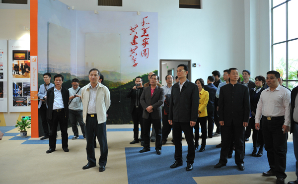 ���������h�T�ɲ����^����ʾ�