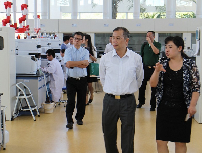 ��ɽ���^(q��)�c�B�Ƹ��_�l(f��)�^(q��)�ͽ����a(ch��n)�I(y��)�l(f��)չ�_�ɑ�(zh��n)�Ժ���