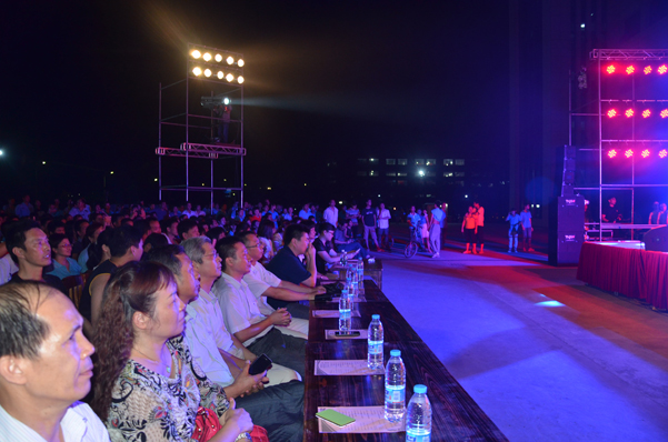 ���Ї��� �ڄ������͑�����I(y��)��ˇ����ɹ��e�k